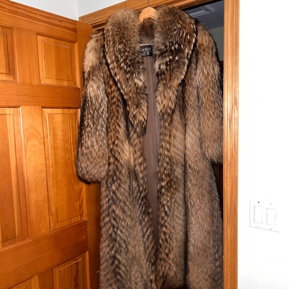 Real fur coat-Finnish Raccoon. - Picture 1 of 8